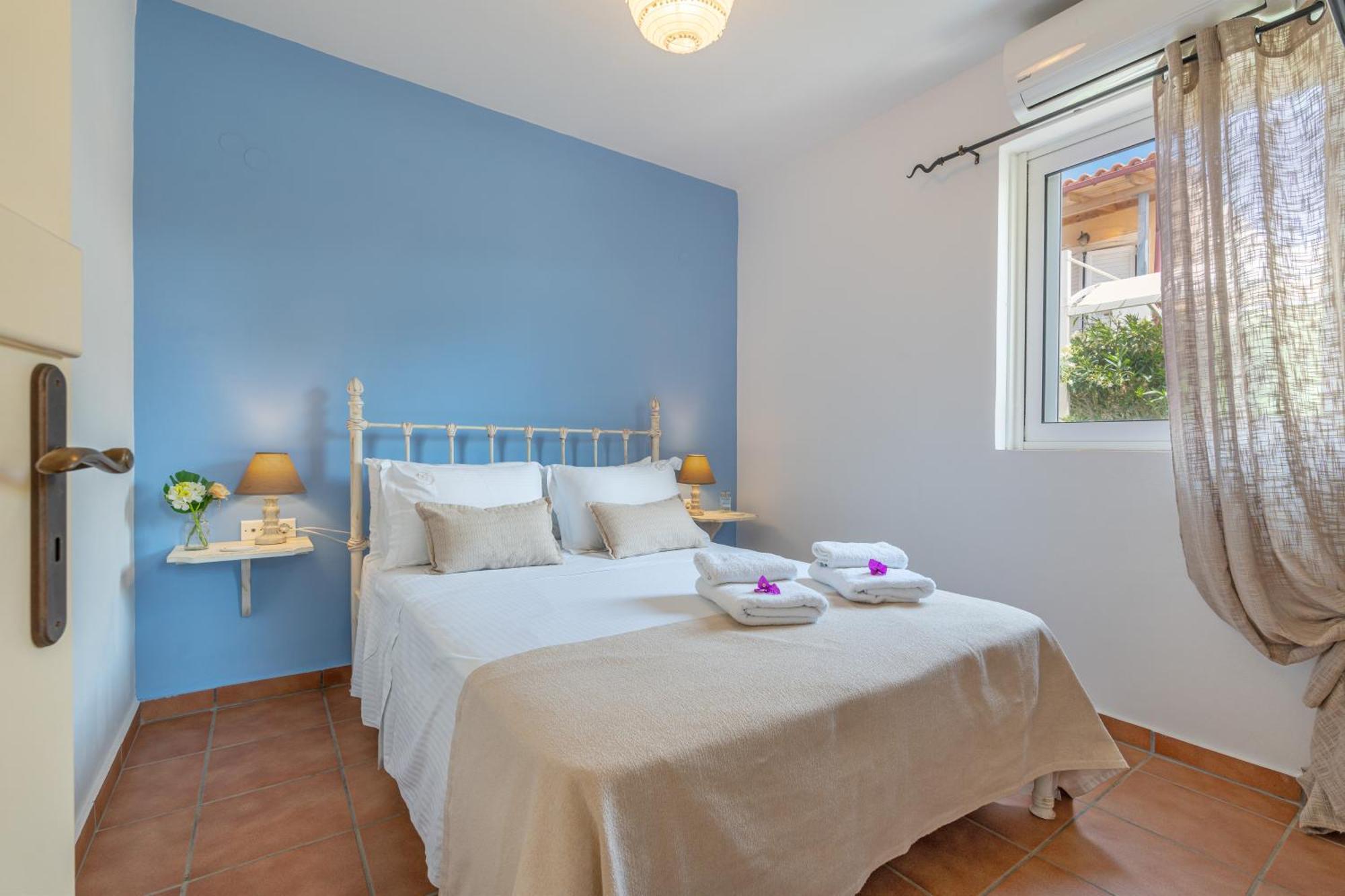 Niovi Seaview Apartments Agioi Apostoloi  Luaran gambar