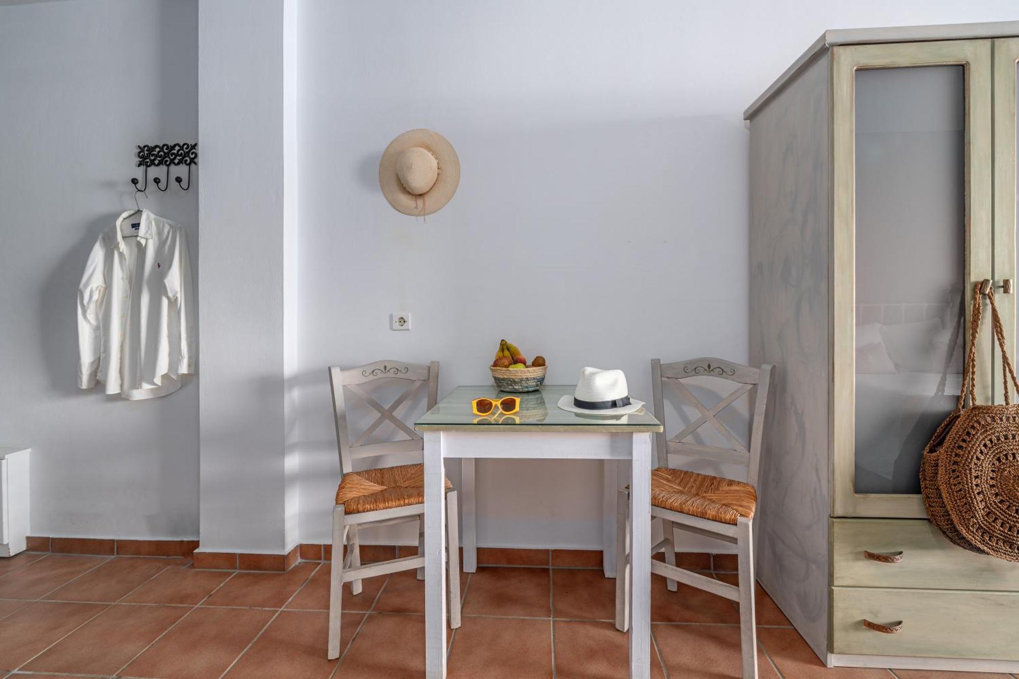 Niovi Seaview Apartments Agioi Apostoloi  Luaran gambar