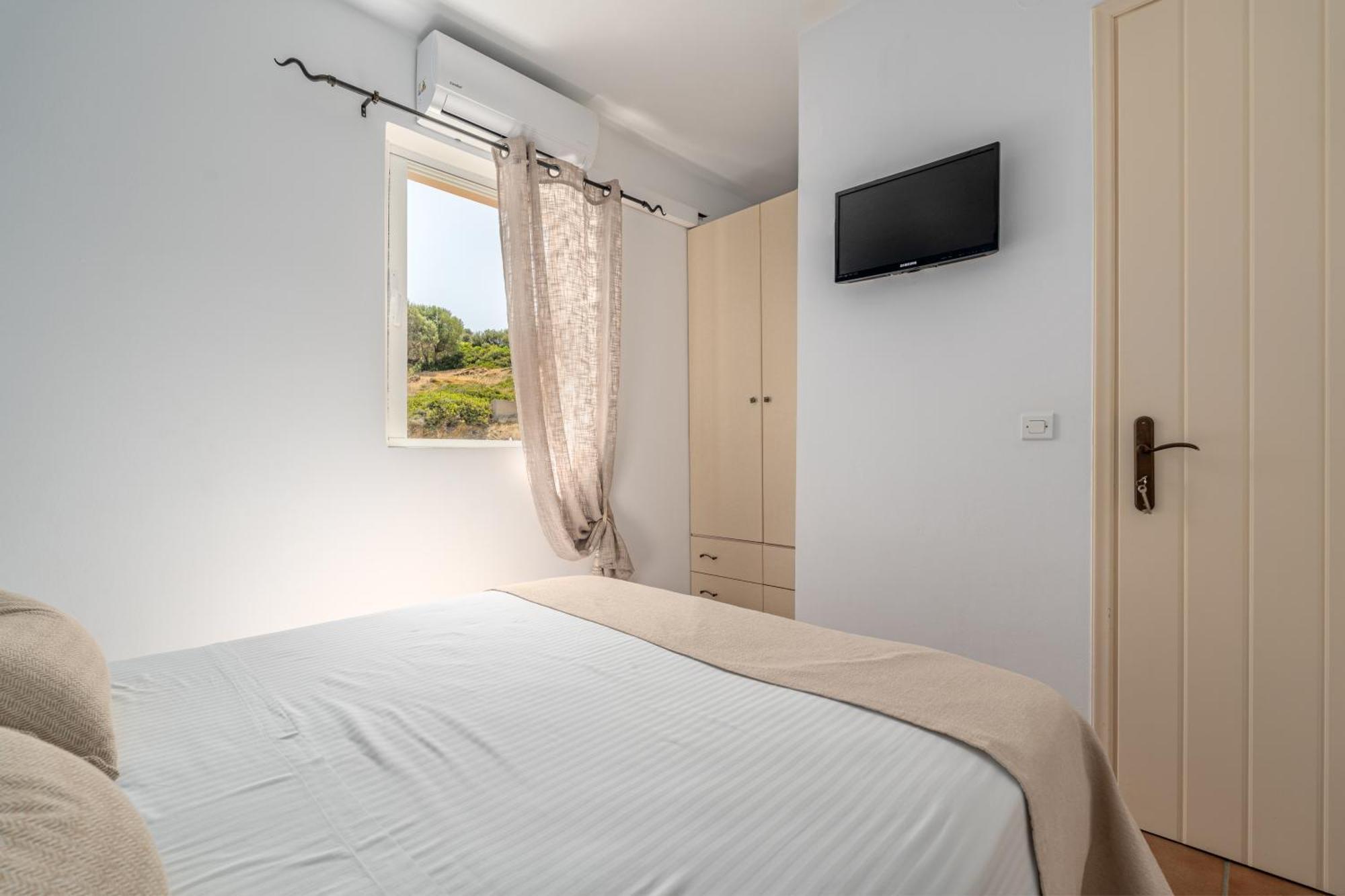 Niovi Seaview Apartments Agioi Apostoloi  Luaran gambar